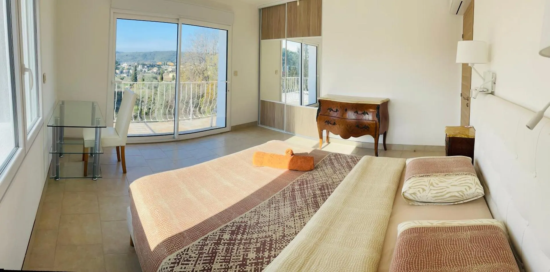 Orange Villa On The Cote D'Azur 6Br 11Pax Ac Private Heated Pool Bbq Mountain View Cagnes-sur-Mer