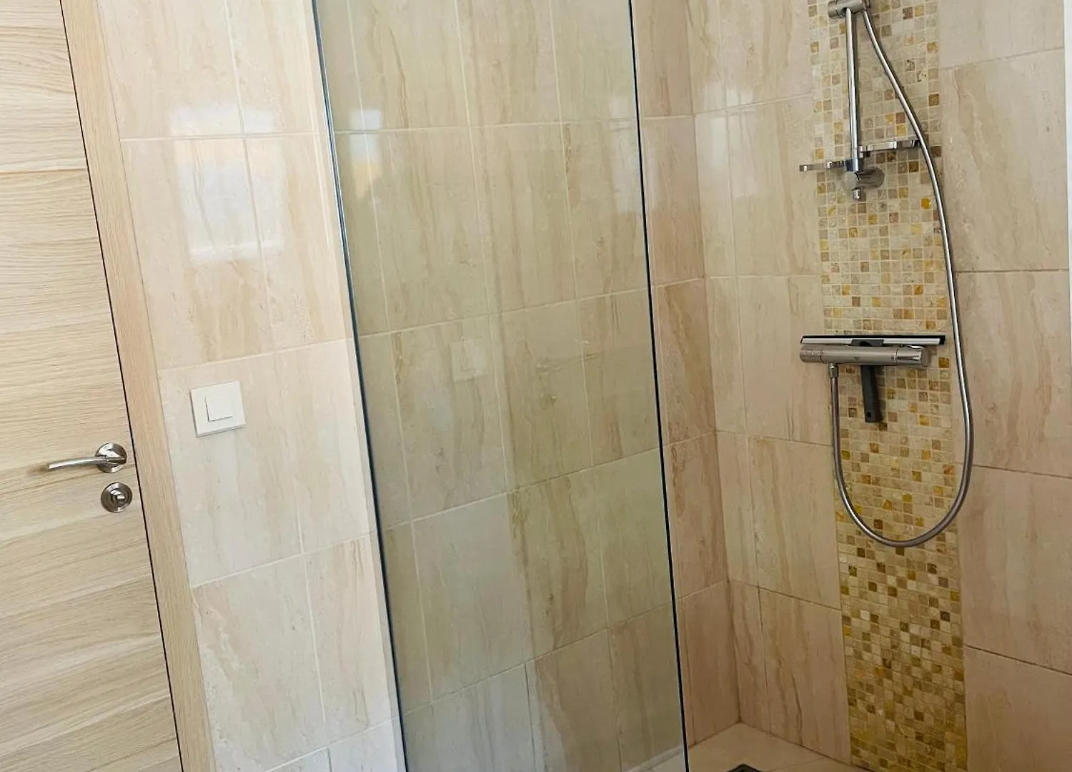 Orange Villa On The Cote D'Azur 6Br 11Pax Ac Private Heated Pool Bbq Mountain View Cagnes-sur-Mer 0*,